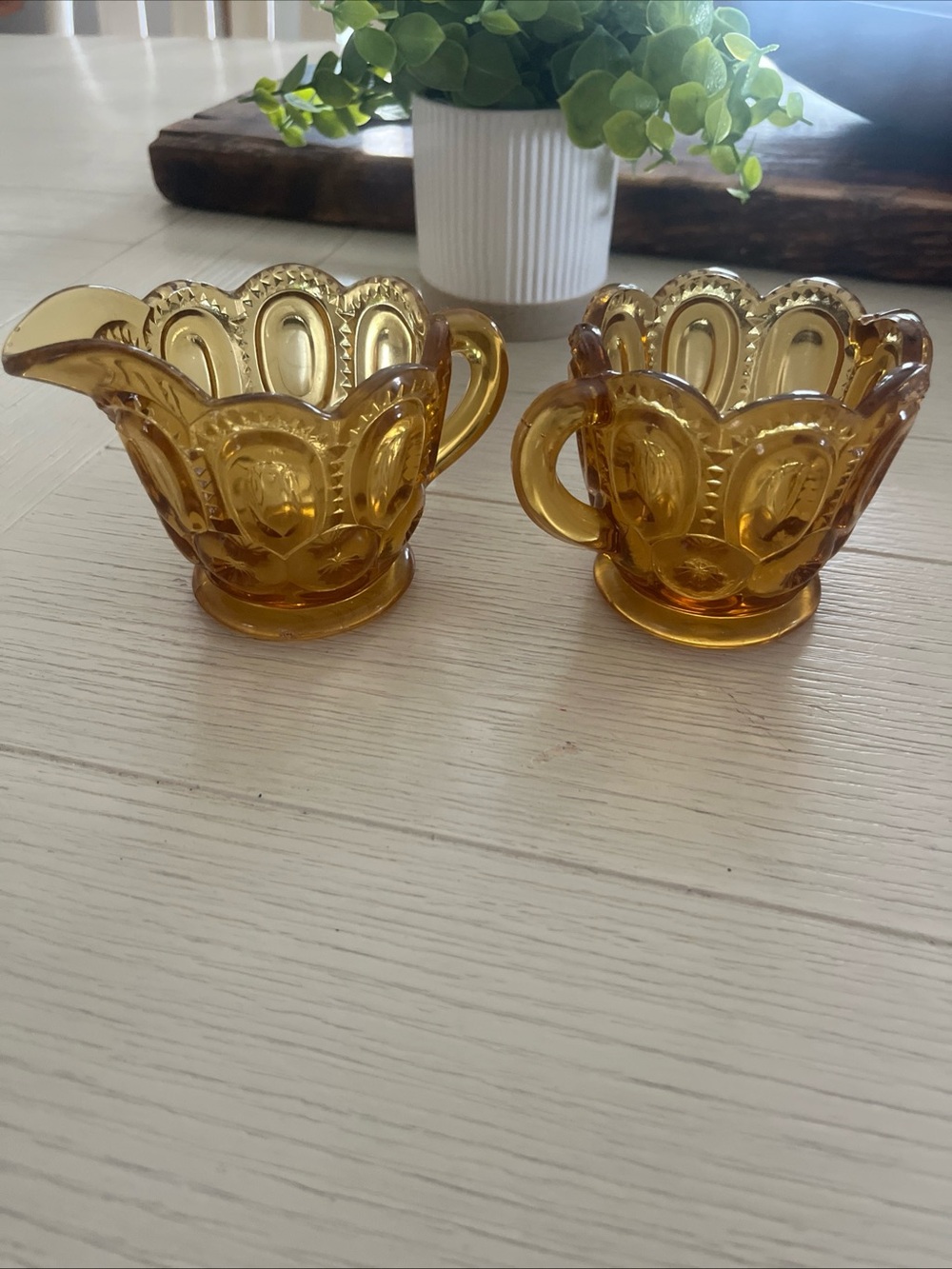 Vintage L E Smith Moon & Stars Amber Glass Creamer & Sugar Bowl Set